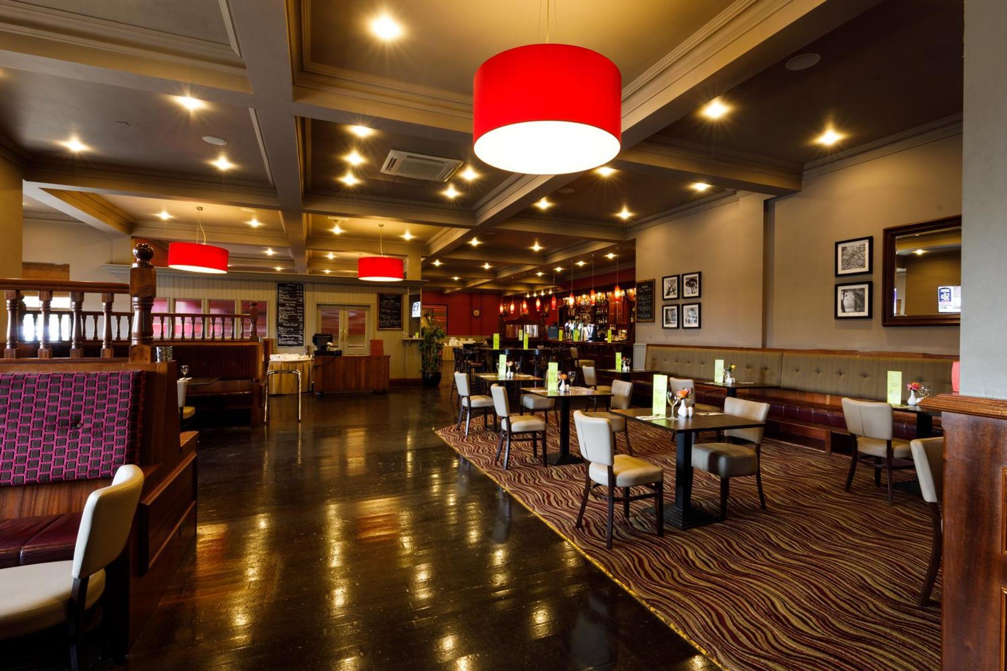 Great National Hotel Ballina Балина Екстериор снимка