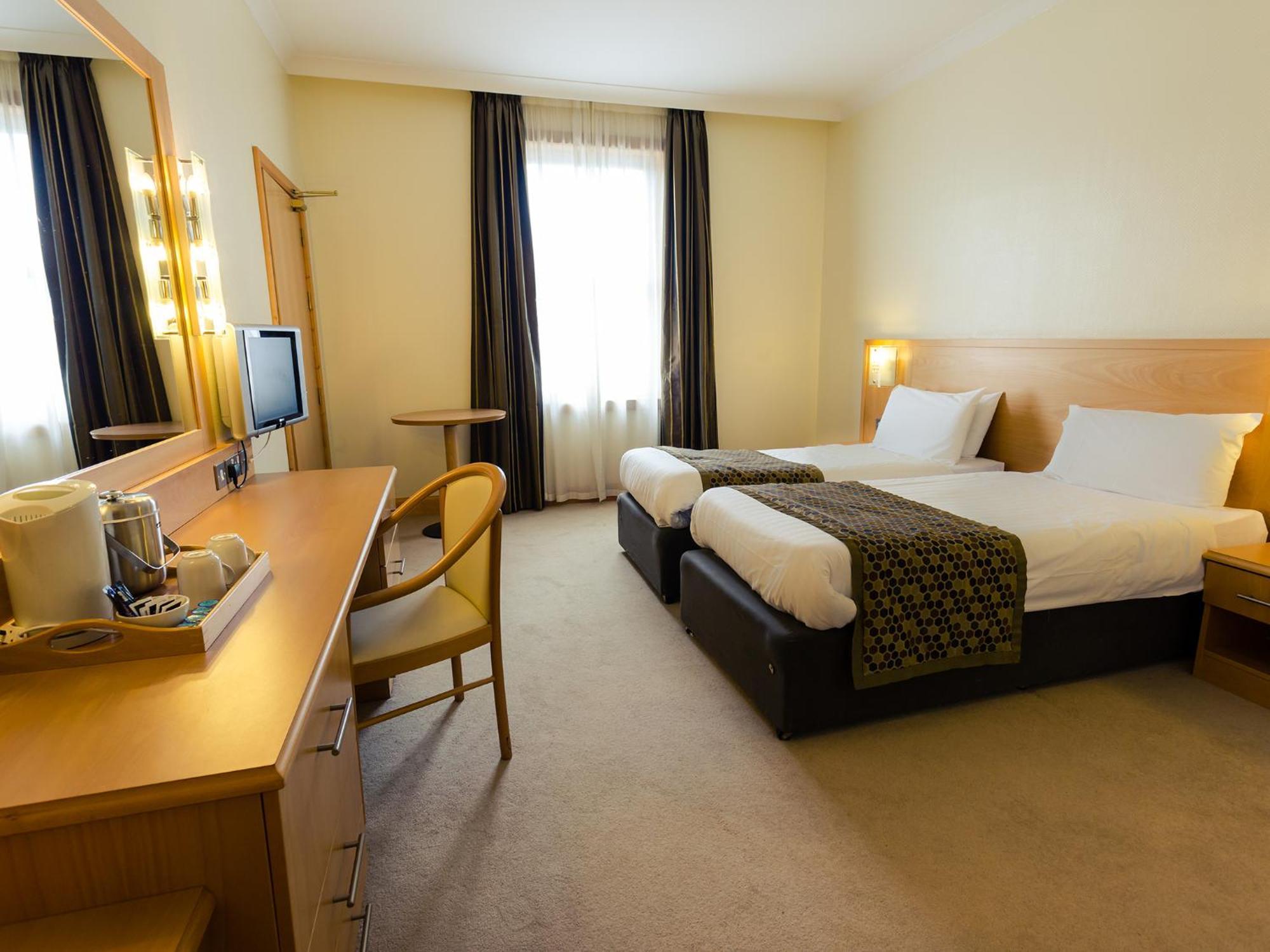 Great National Hotel Ballina Балина Стая снимка